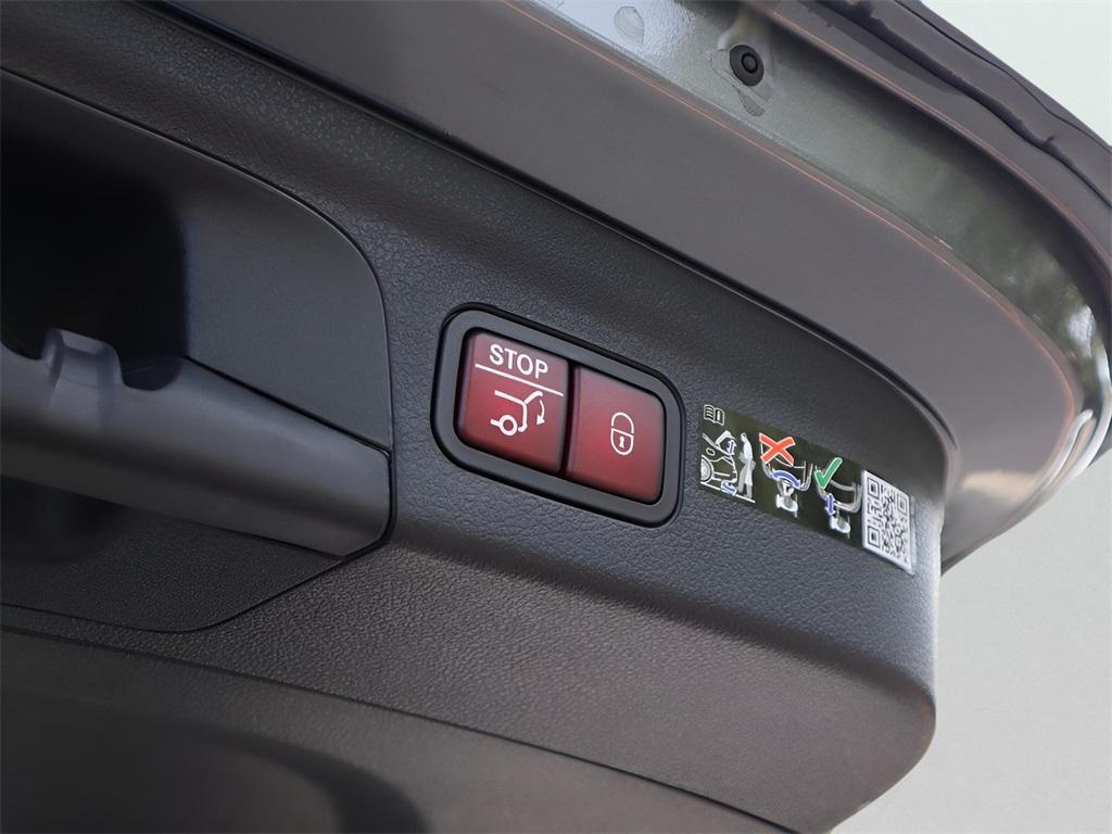 new 2026 Mercedes-Benz GLE 450 car, priced at $87,345