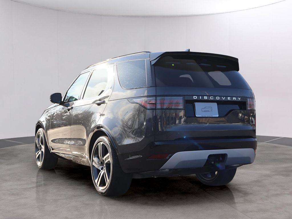 new 2026 Land Rover Discovery car, priced at $80,500