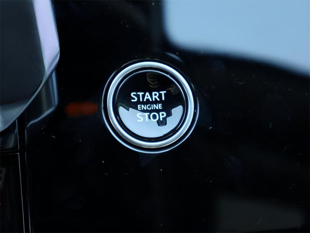 used 2025 Land Rover Range Rover Sport car, priced at $99,977