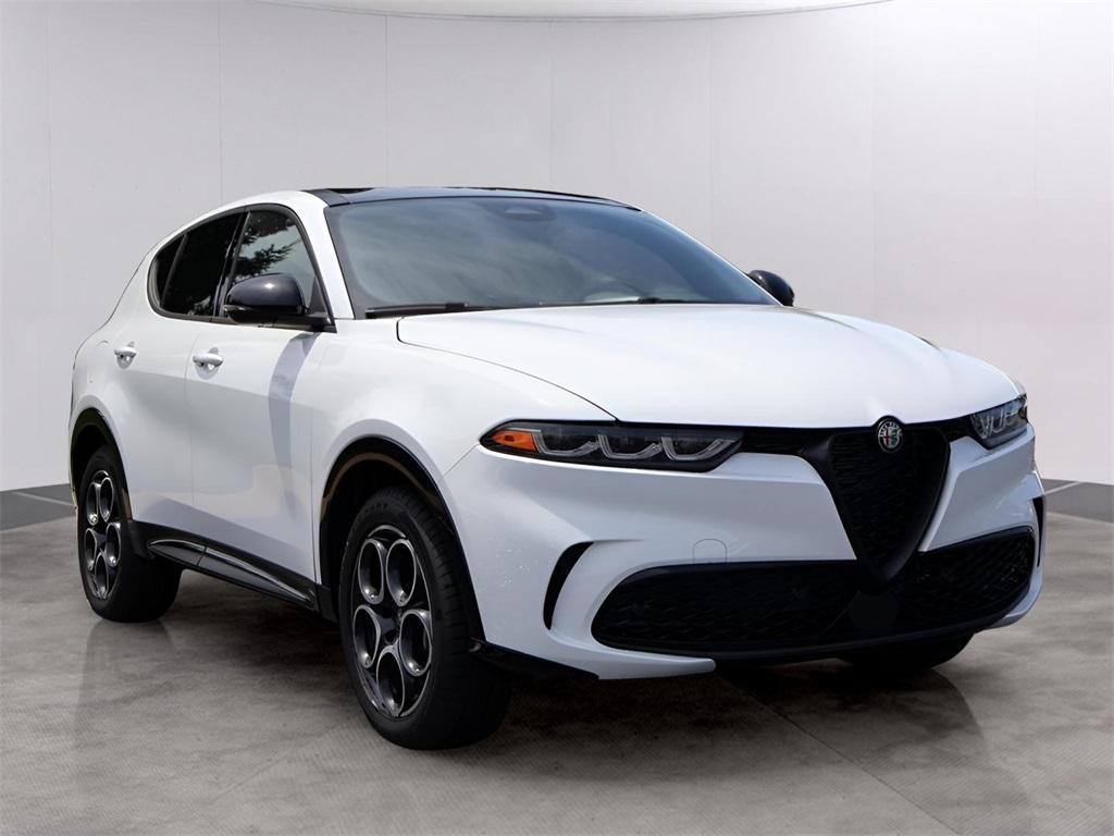 new 2025 Alfa Romeo Tonale car, priced at $39,930