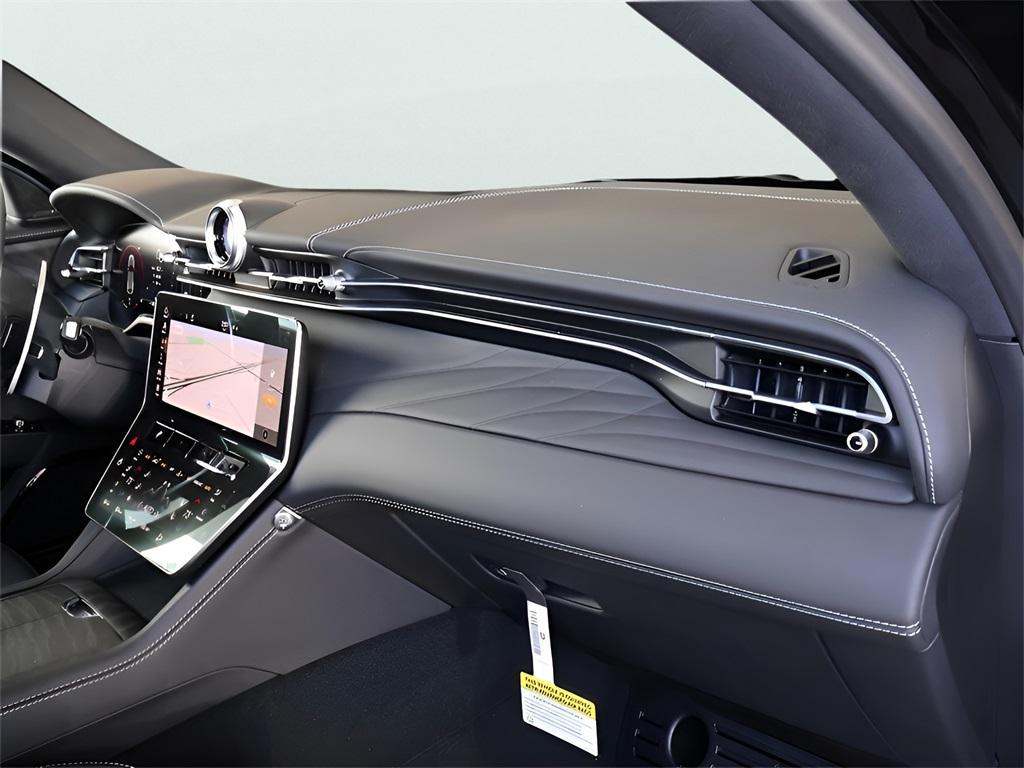 new 2025 Maserati Grecale car, priced at $80,900