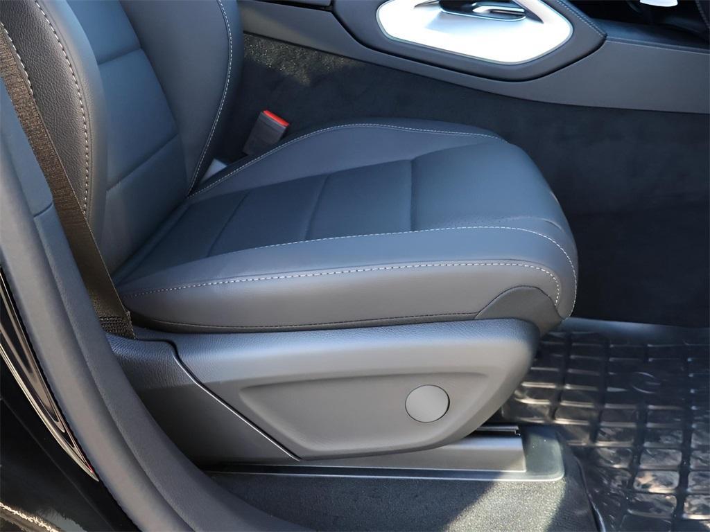 new 2026 Mercedes-Benz GLE 450 car, priced at $88,740