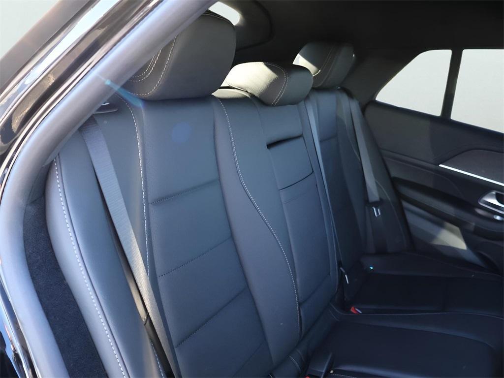 new 2026 Mercedes-Benz GLE 450 car, priced at $88,740