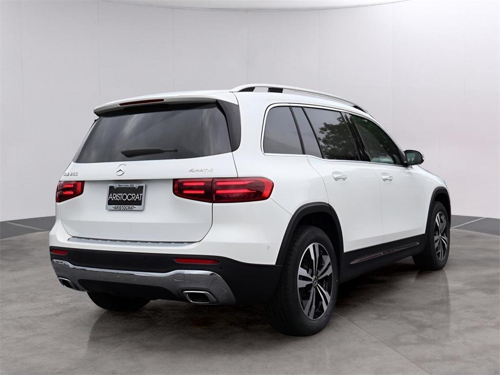 new 2025 Mercedes-Benz GLB 250 car, priced at $49,595