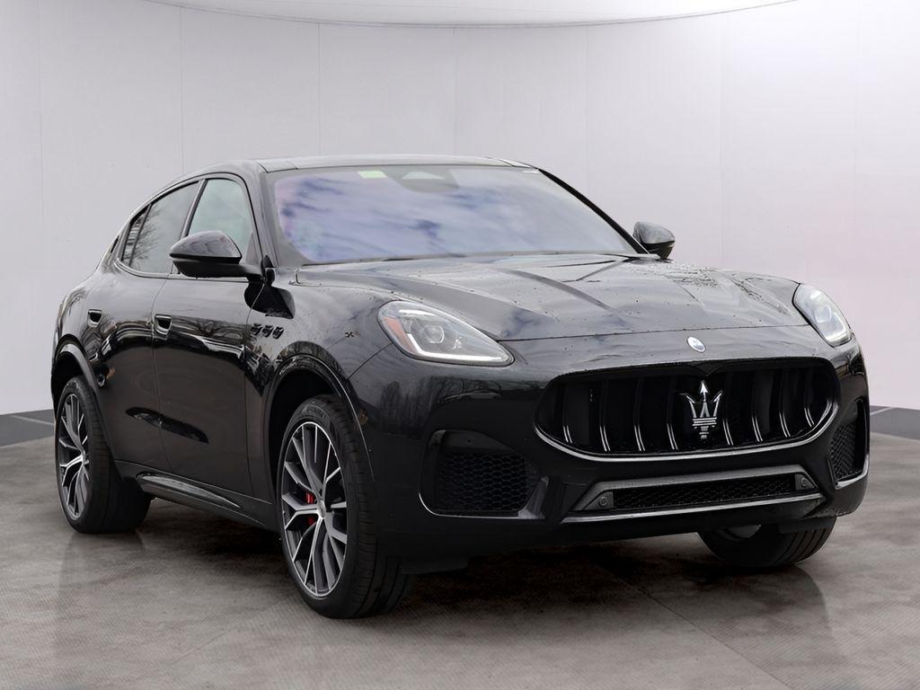 new 2026 Maserati Grecale car, priced at $96,295