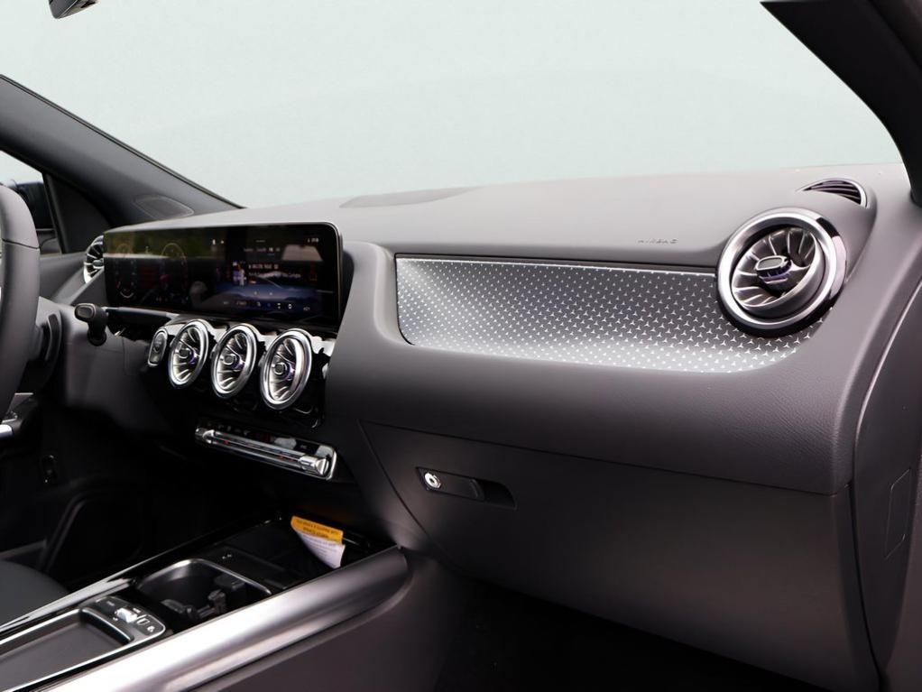 used 2025 Mercedes-Benz GLA 250 car, priced at $39,895