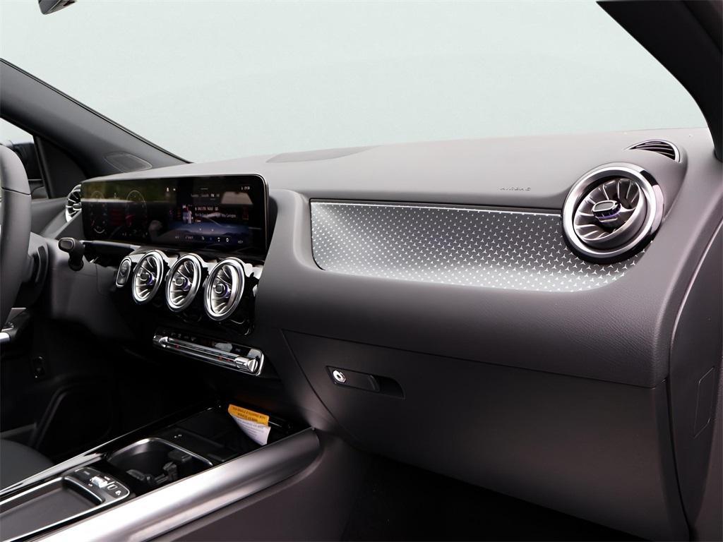 used 2025 Mercedes-Benz GLA 250 car, priced at $43,185