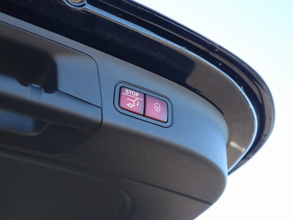 new 2026 Mercedes-Benz GLA 250 car, priced at $49,520