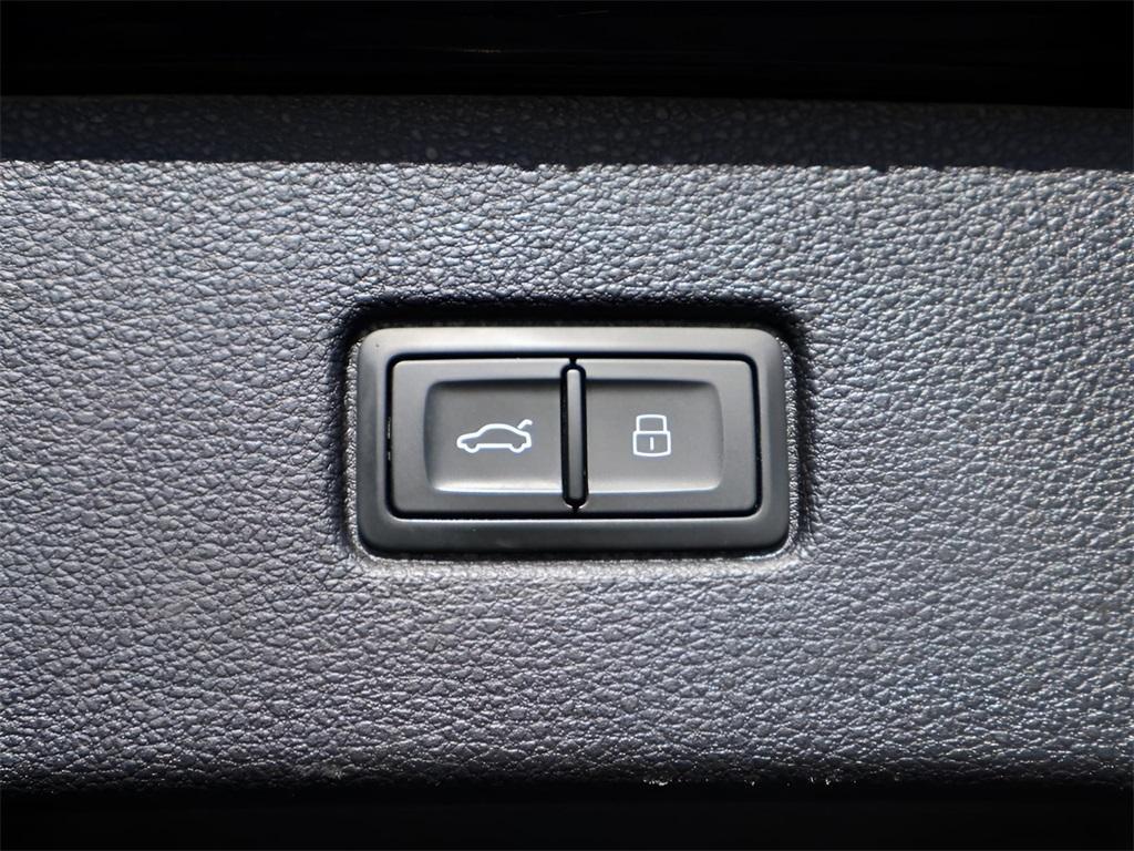 used 2019 Audi Q7 car, priced at $24,577