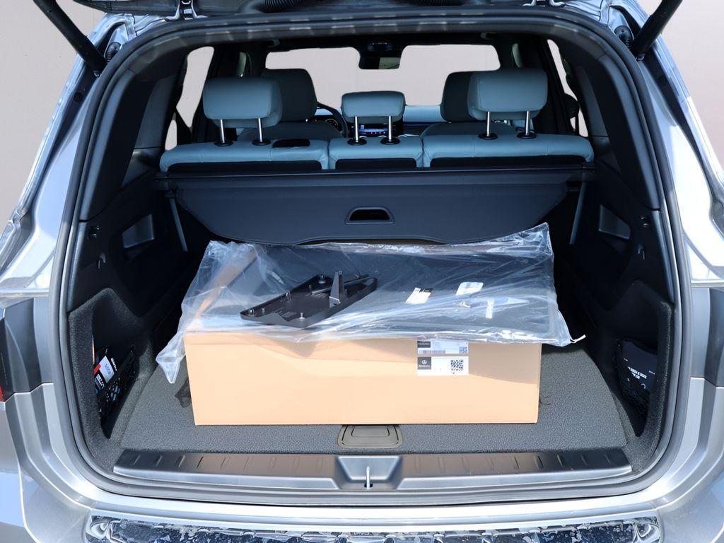 new 2026 Mercedes-Benz GLB 250 car, priced at $56,670