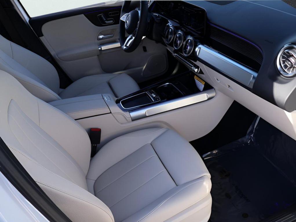 new 2026 Mercedes-Benz GLB 250 car, priced at $53,120