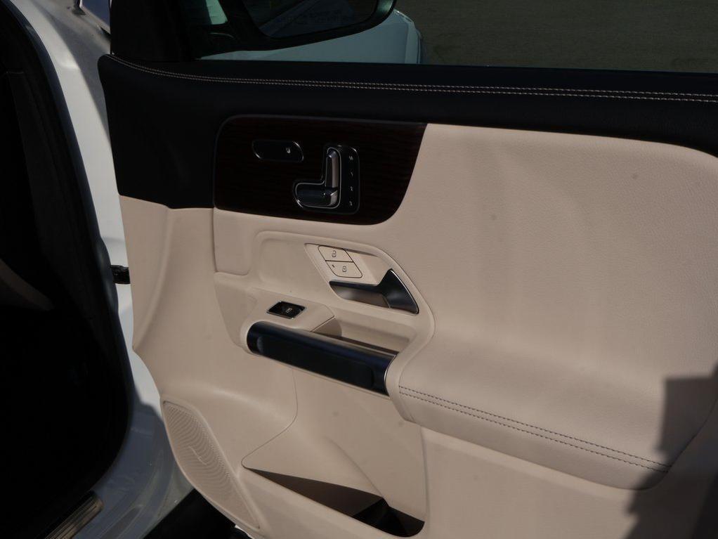 new 2026 Mercedes-Benz GLB 250 car, priced at $53,120