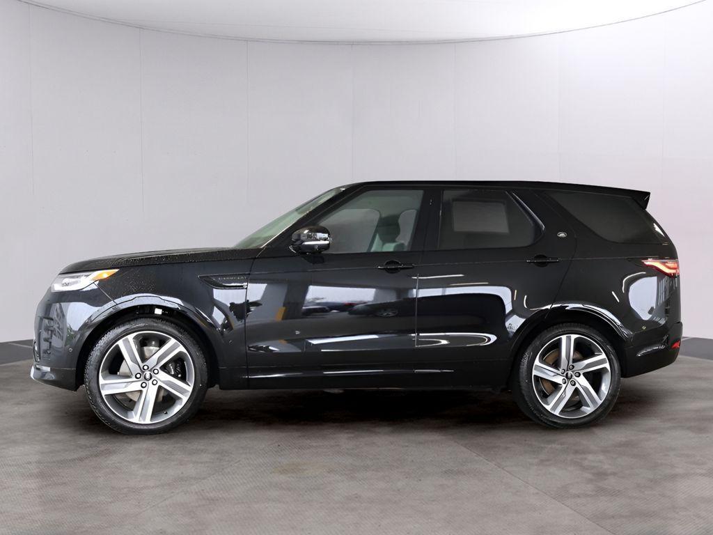 used 2025 Land Rover Discovery car, priced at $69,977