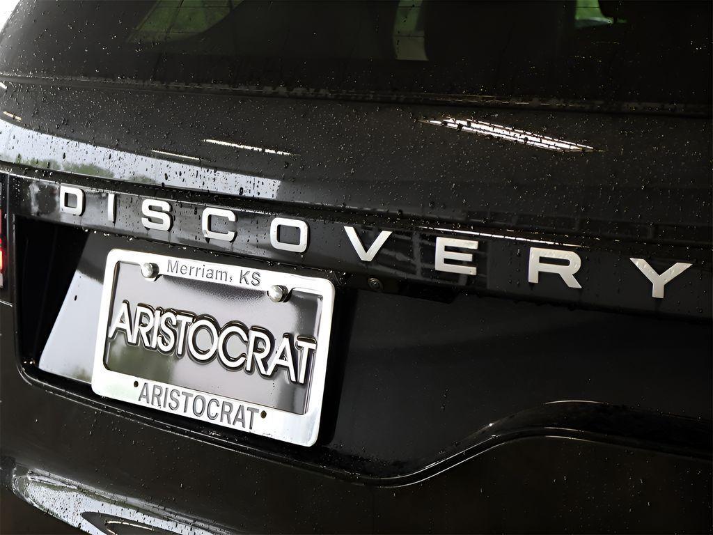 used 2025 Land Rover Discovery car, priced at $69,977