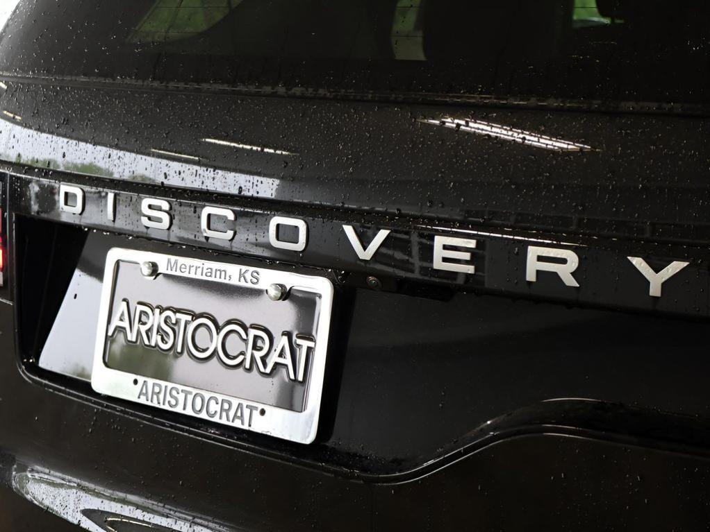used 2025 Land Rover Discovery car, priced at $69,977
