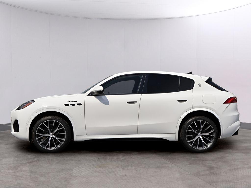 new 2026 Maserati Grecale car, priced at $90,195