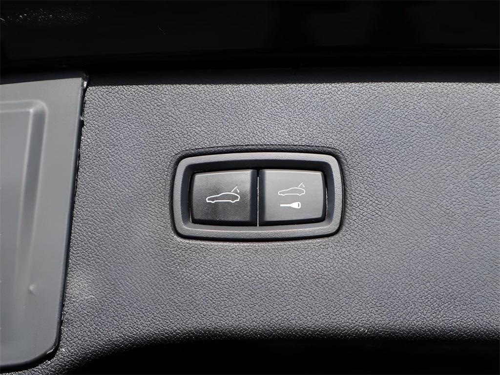 used 2025 Porsche Cayenne car, priced at $89,777