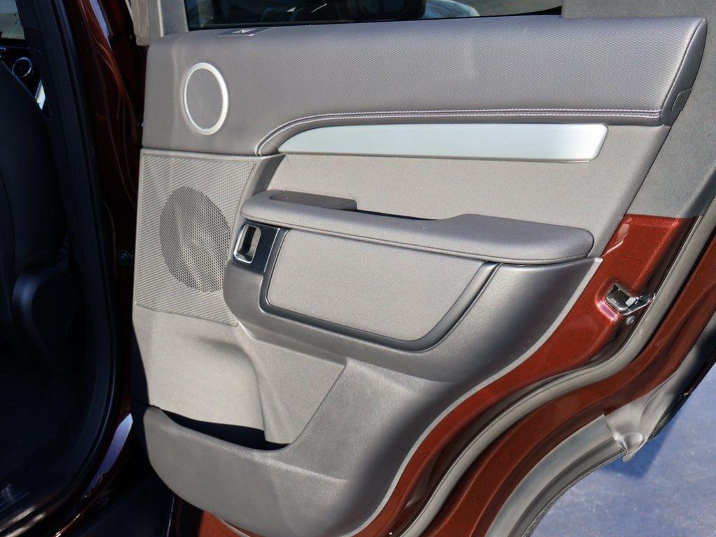 new 2026 Land Rover Discovery car, priced at $82,731