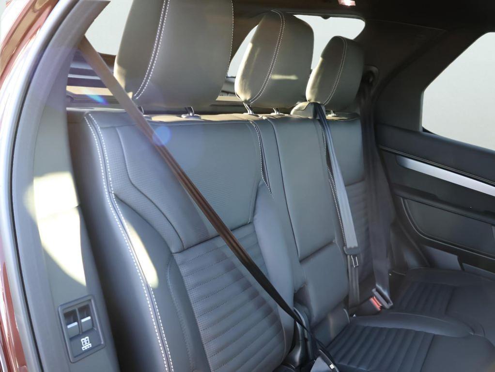 new 2026 Land Rover Discovery car, priced at $82,731