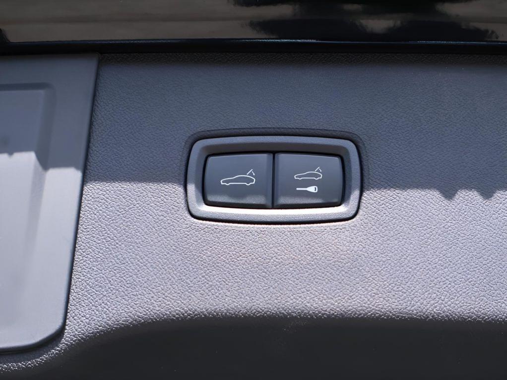 used 2025 Porsche Cayenne car, priced at $97,777