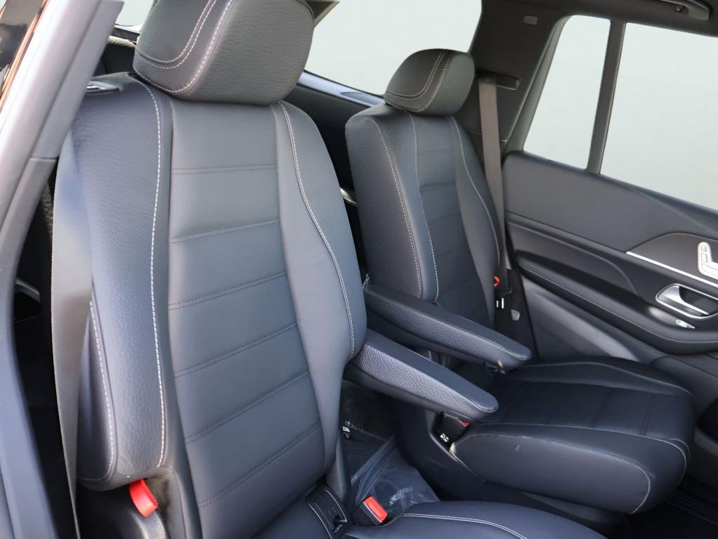 new 2026 Mercedes-Benz GLS 450 car, priced at $102,085