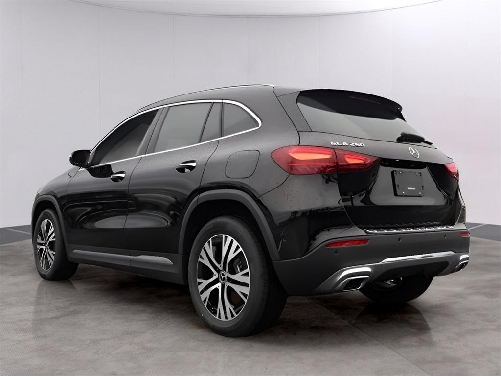 new 2025 Mercedes-Benz GLA 250 car, priced at $47,570