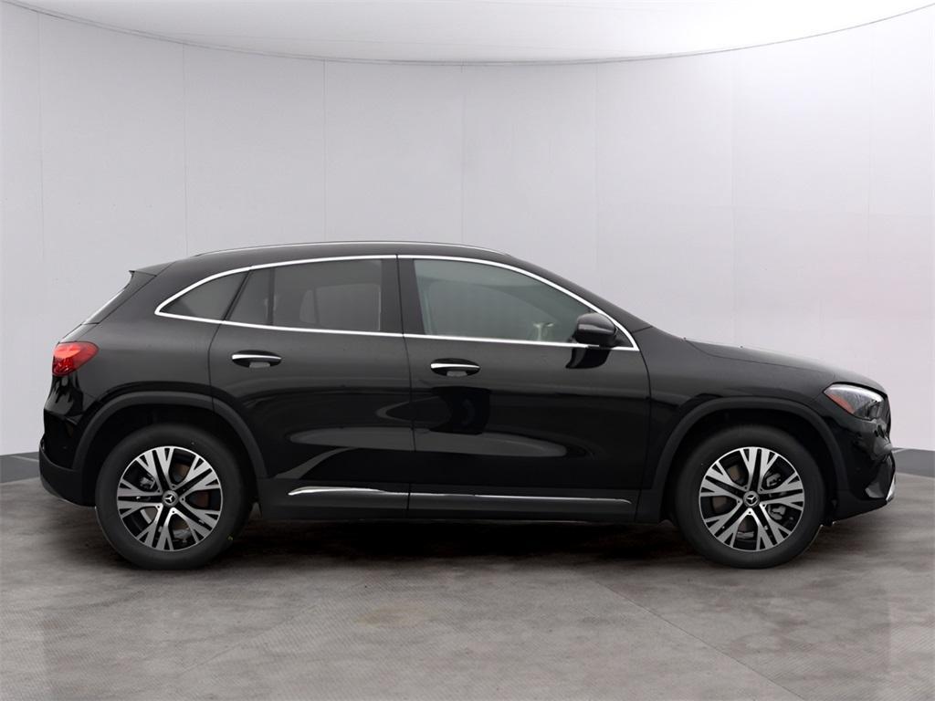 new 2025 Mercedes-Benz GLA 250 car, priced at $47,570