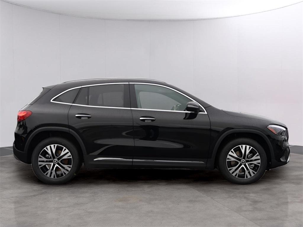new 2025 Mercedes-Benz GLA 250 car, priced at $47,570
