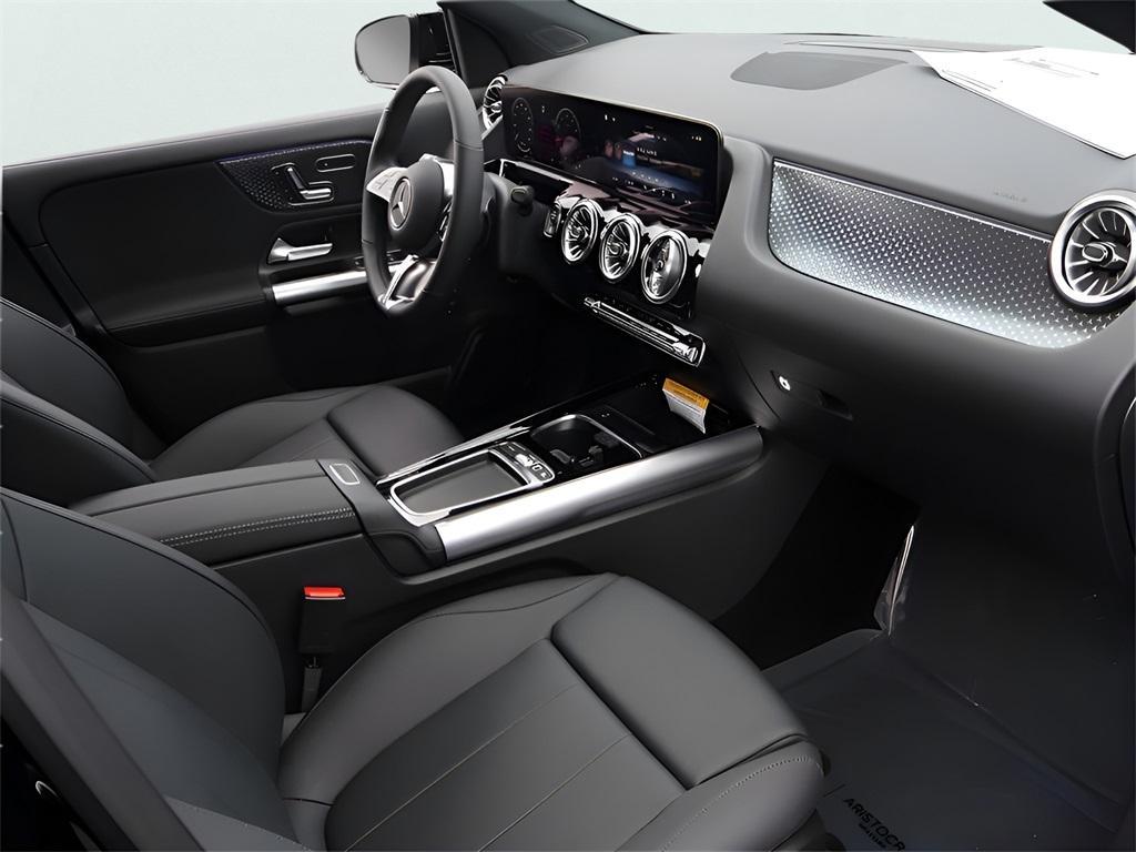 new 2025 Mercedes-Benz GLA 250 car, priced at $47,570