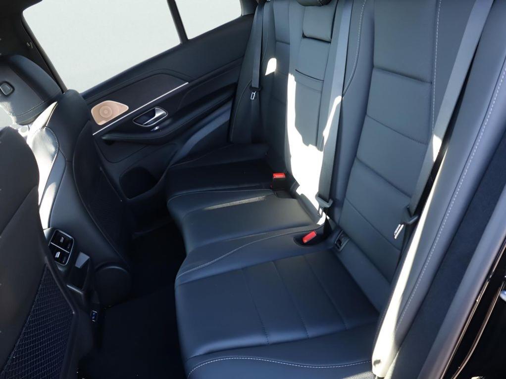 new 2026 Mercedes-Benz GLE 450 car, priced at $80,615