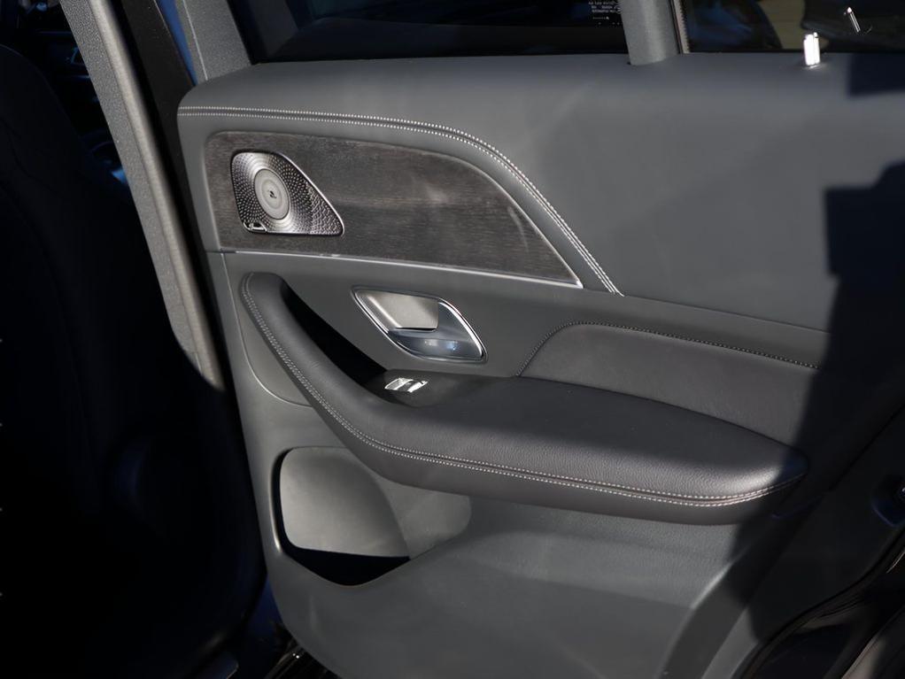 new 2026 Mercedes-Benz GLE 450 car, priced at $80,615