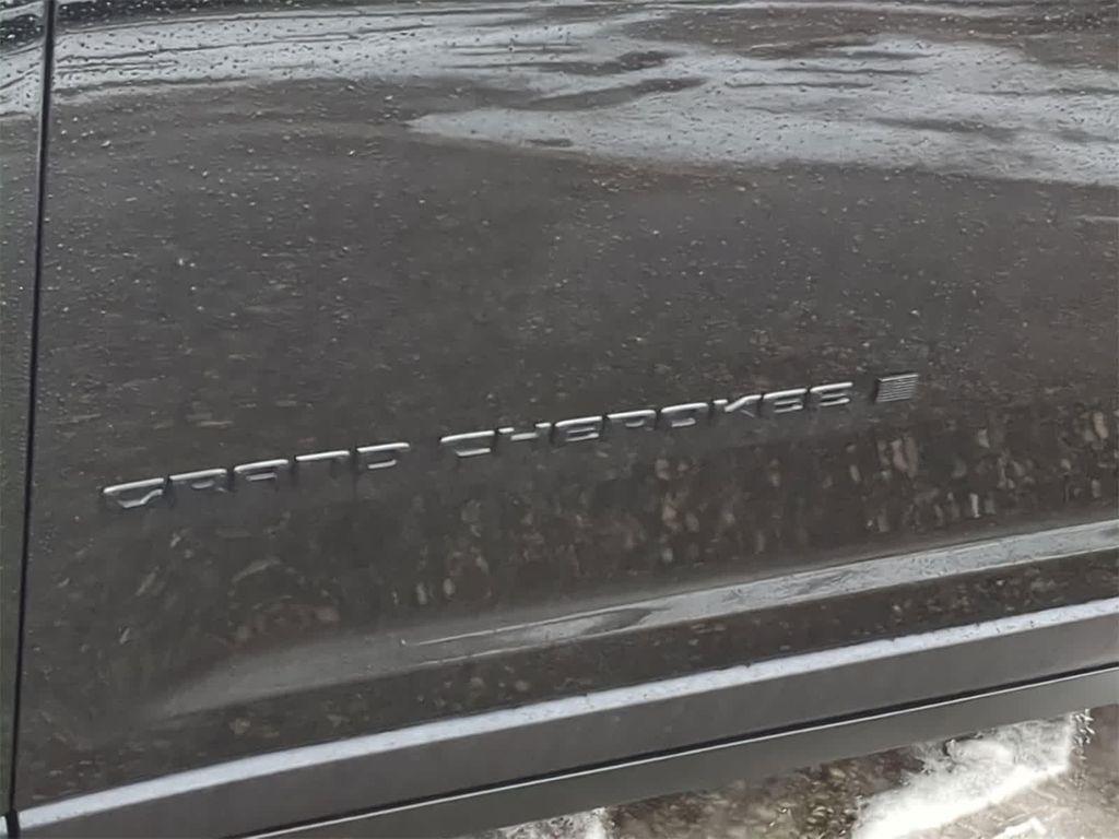 used 2024 Jeep Grand Cherokee car, priced at $32,500