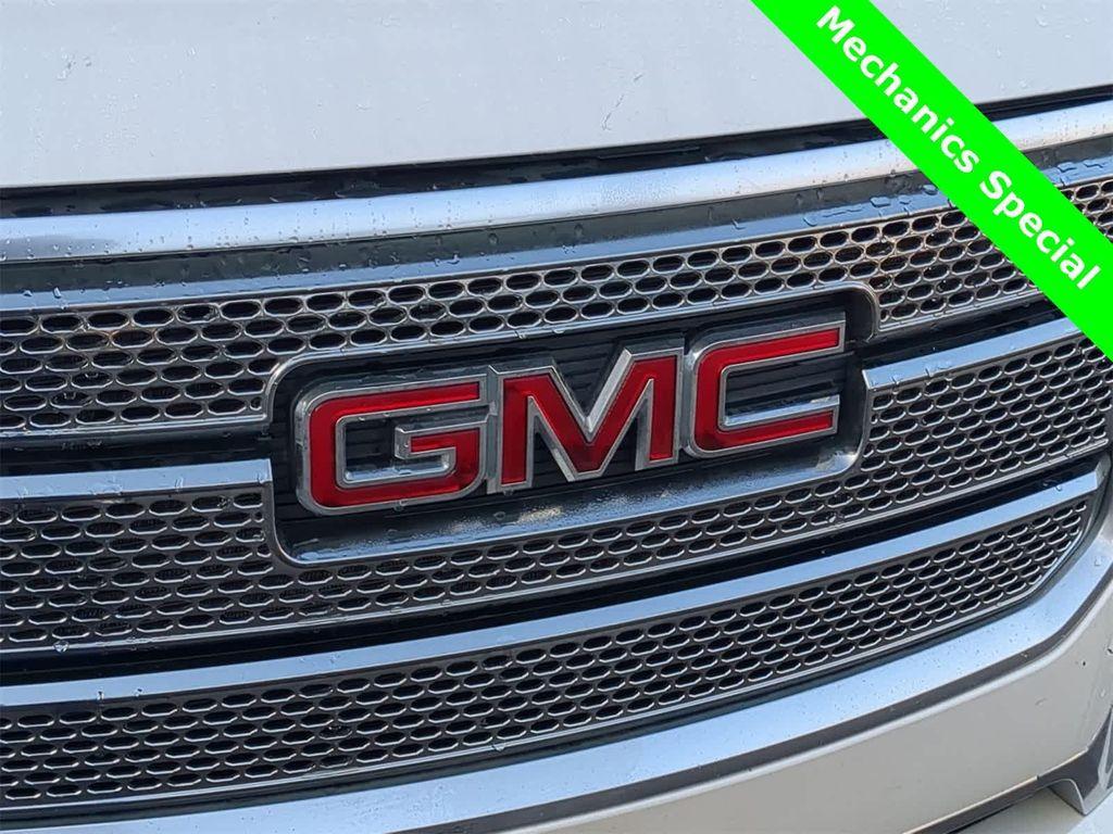 used 2015 GMC Acadia car, priced at $2,750