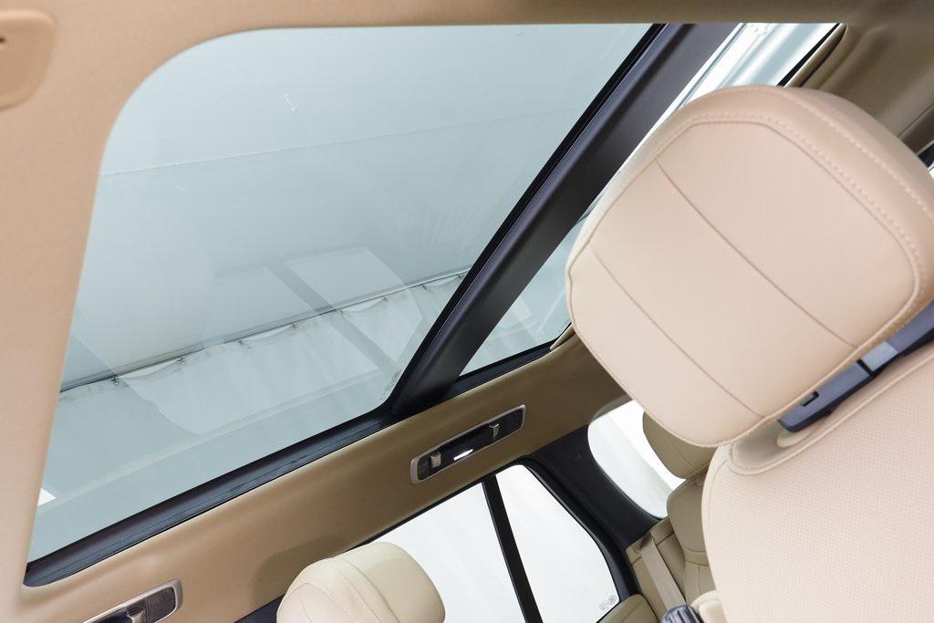 new 2026 Land Rover Range Rover car, priced at $152,785