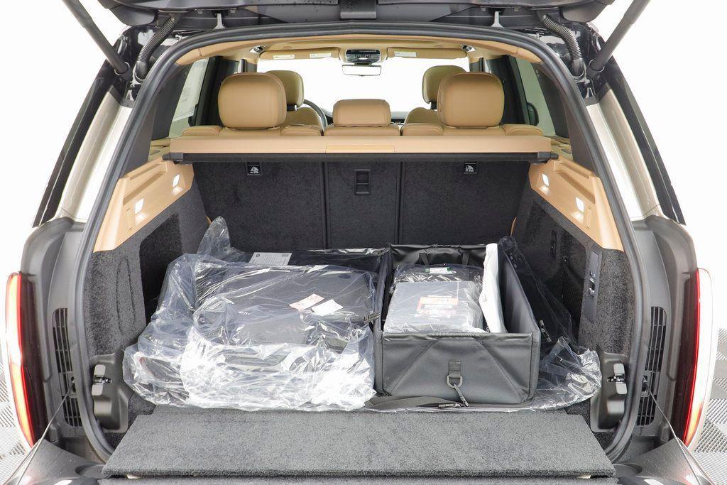 new 2026 Land Rover Range Rover car, priced at $152,785