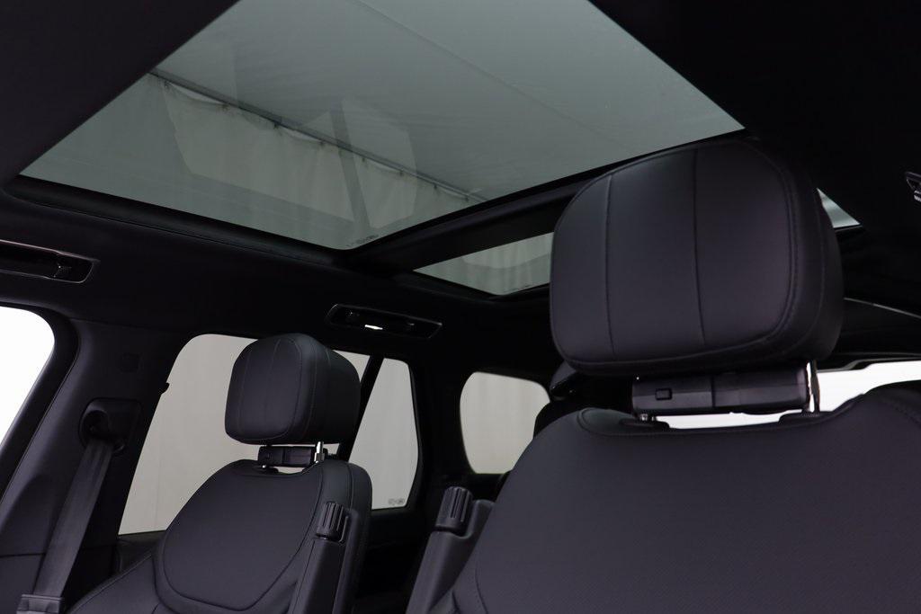 new 2025 Land Rover Range Rover car, priced at $121,420