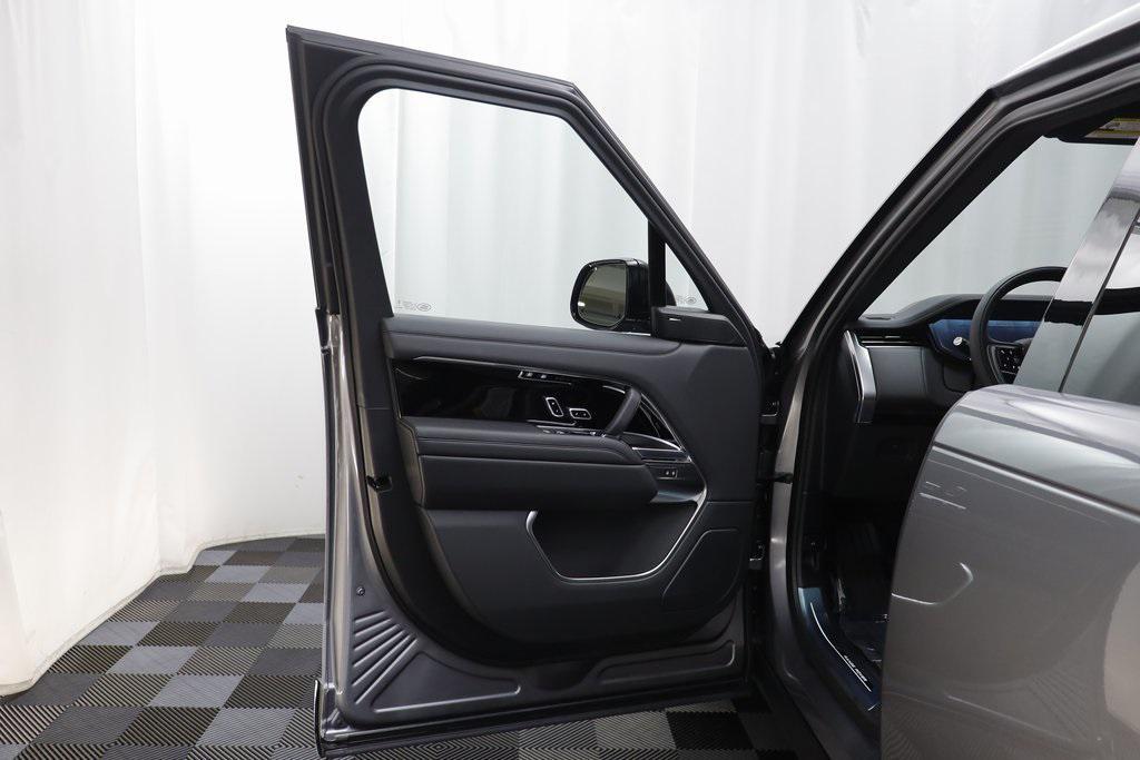 new 2025 Land Rover Range Rover car, priced at $121,420