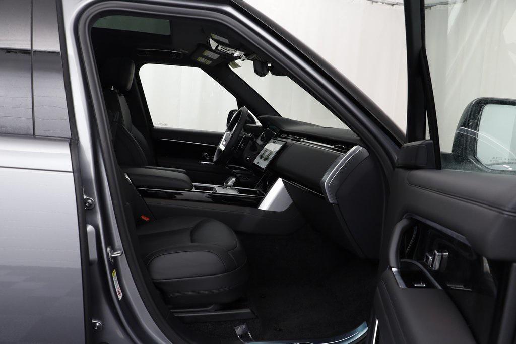 new 2025 Land Rover Range Rover car, priced at $131,520