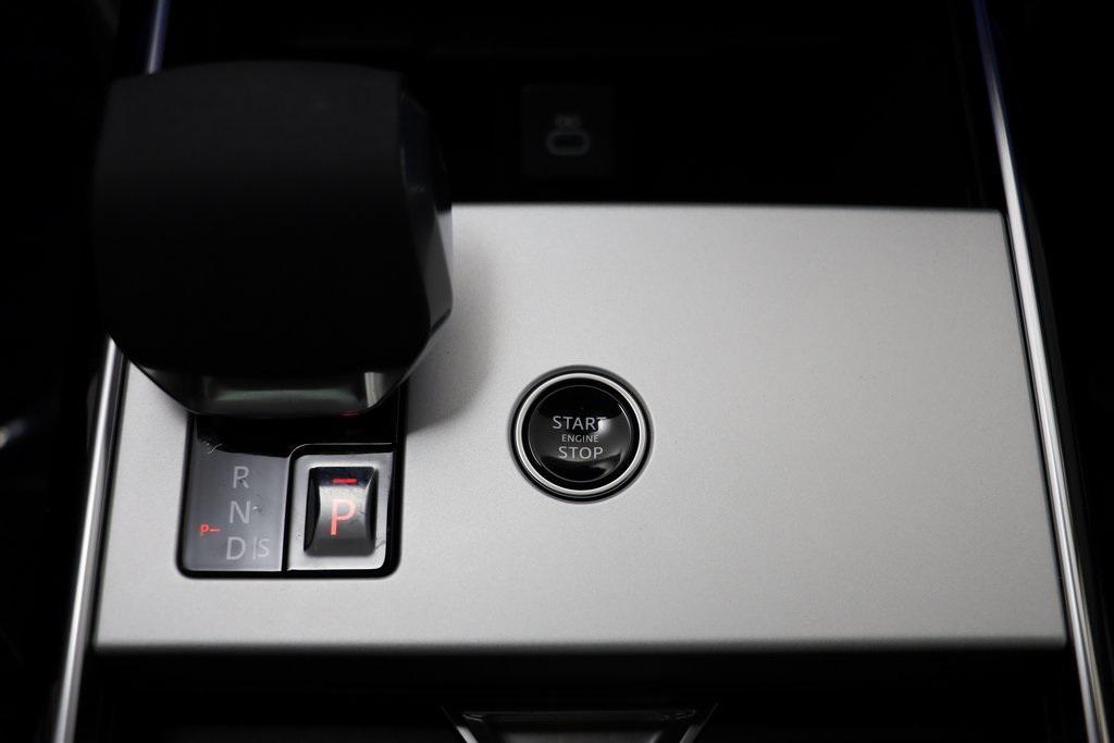 new 2025 Land Rover Range Rover car, priced at $136,135