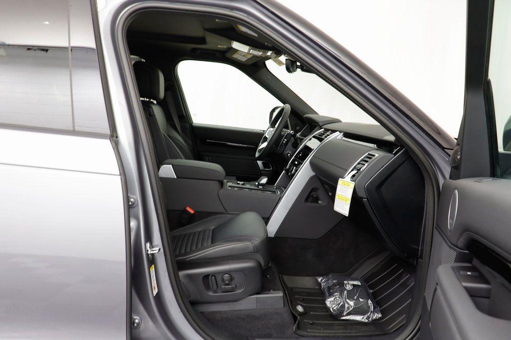new 2025 Land Rover Discovery car, priced at $62,193