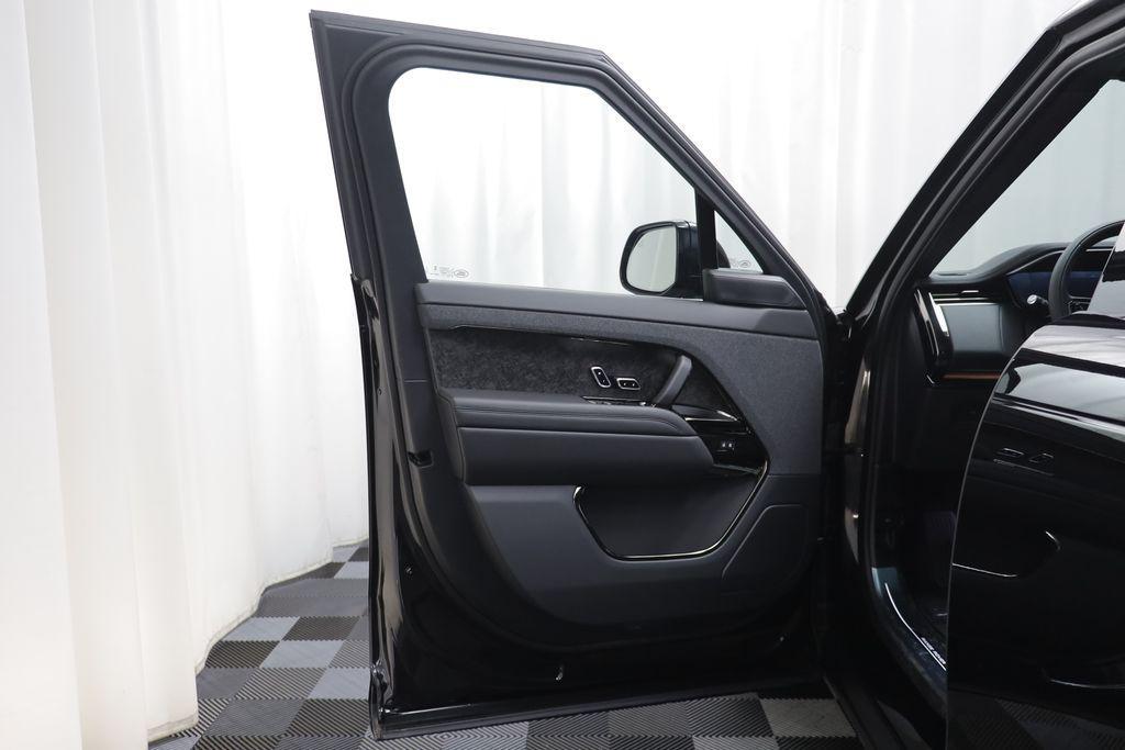 new 2026 Land Rover Range Rover Sport car, priced at $119,615