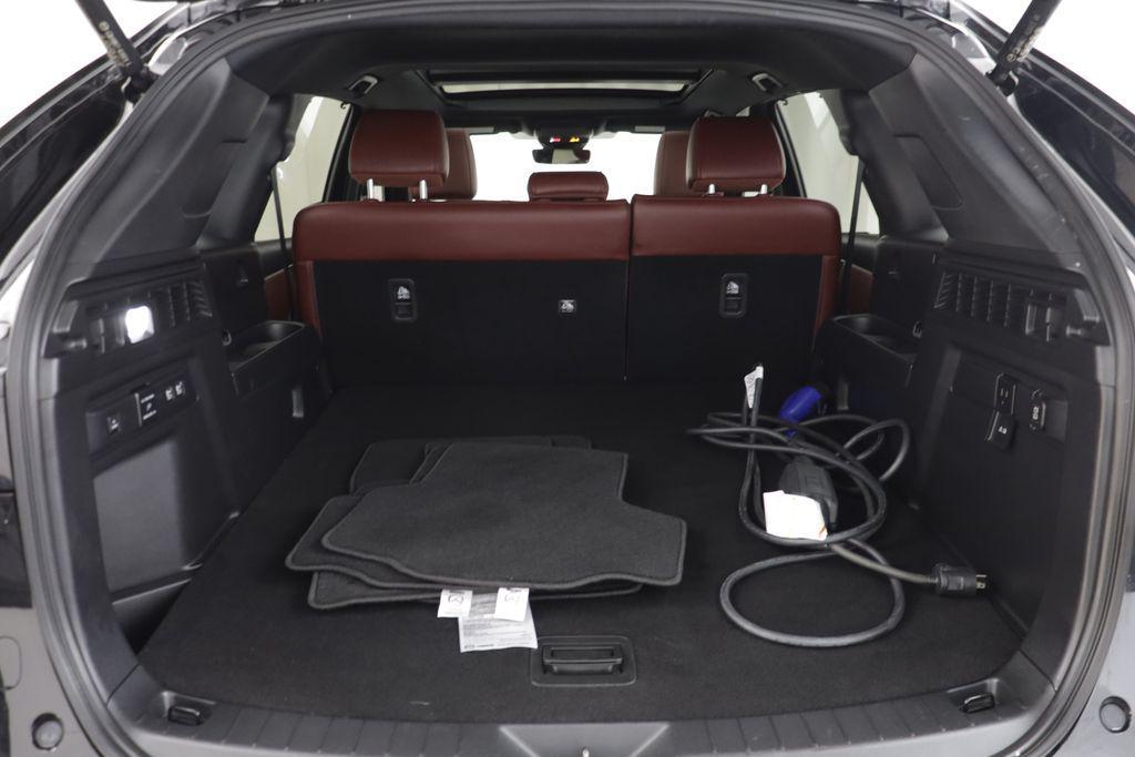 used 2025 Mazda CX-70 PHEV car, priced at $38,401