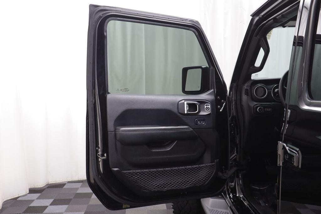 used 2018 Jeep Wrangler Unlimited car, priced at $23,881