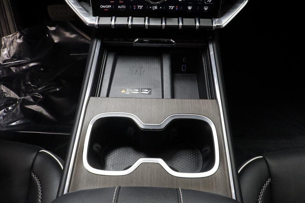 used 2024 GMC Acadia car, priced at $45,113