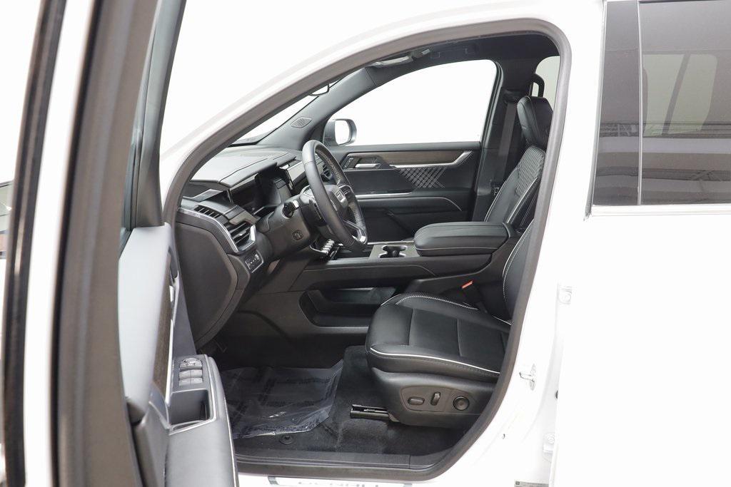 used 2024 GMC Acadia car, priced at $45,113