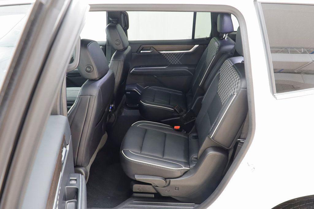 used 2024 GMC Acadia car, priced at $43,957