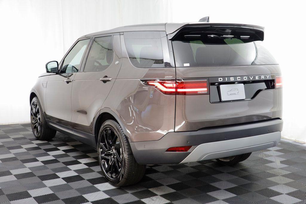 new 2025 Land Rover Discovery car, priced at $60,153