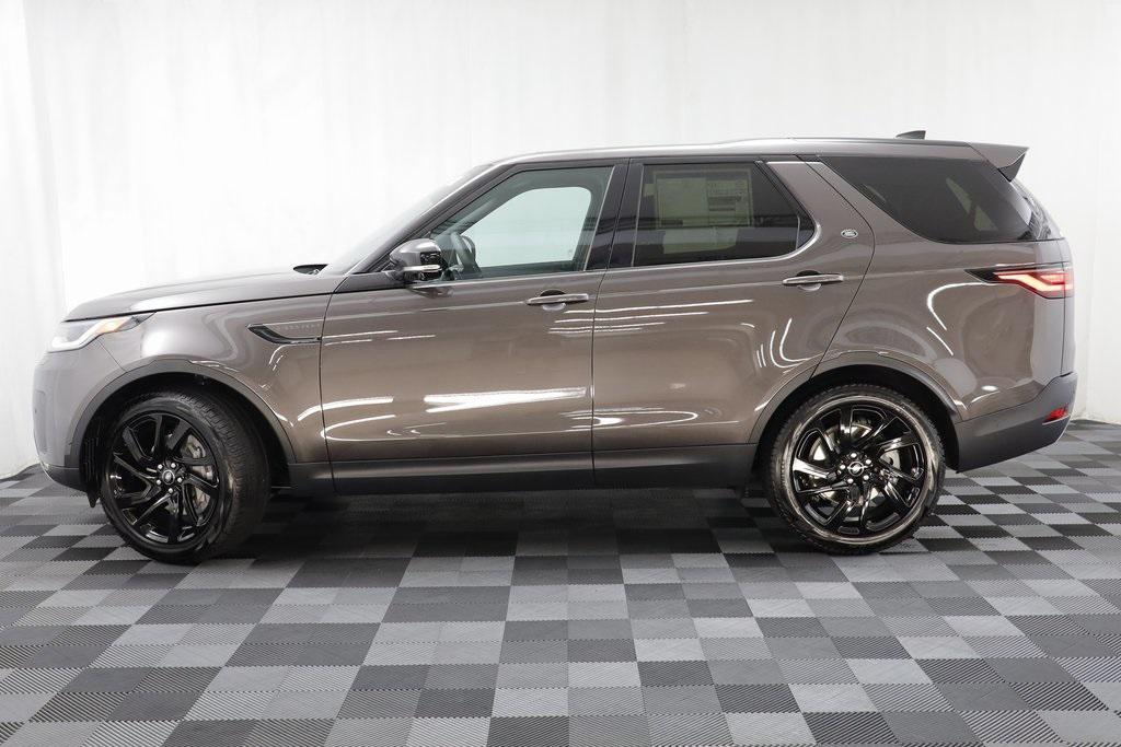 new 2025 Land Rover Discovery car, priced at $68,153