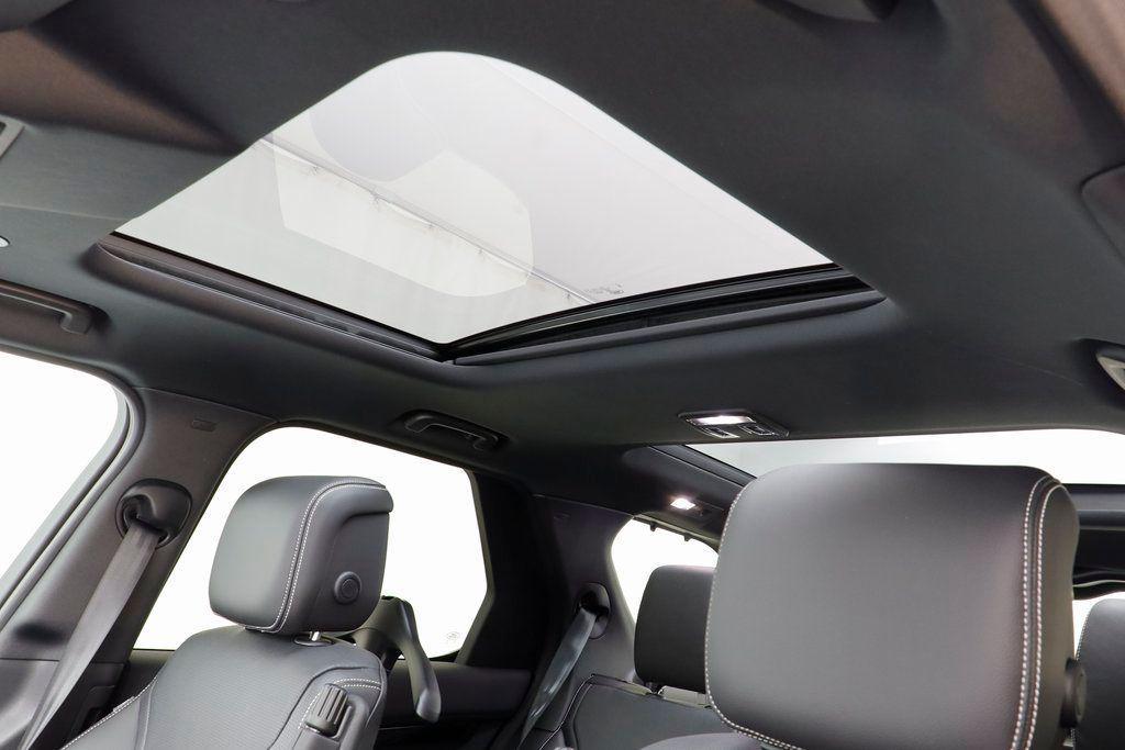 new 2025 Land Rover Discovery car, priced at $60,153