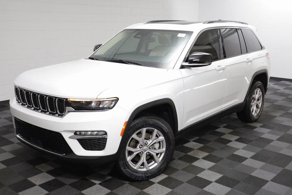 used 2022 Jeep Grand Cherokee car, priced at $25,917